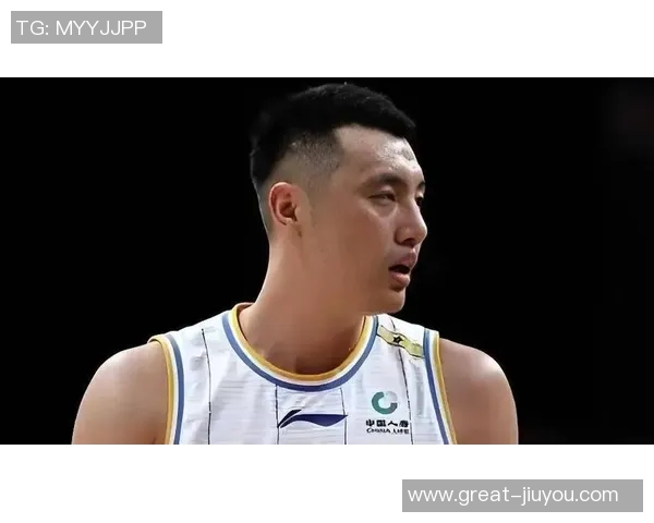 翟晓川:从篮球场上的拼搏者到生活中的奋斗者,探索他的成长与蜕变之路